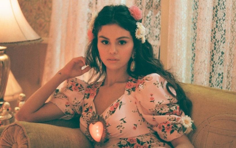 "De Una Vez": Selena Gomez anuncia lançamento de nova música para esta quinta-feira (14)