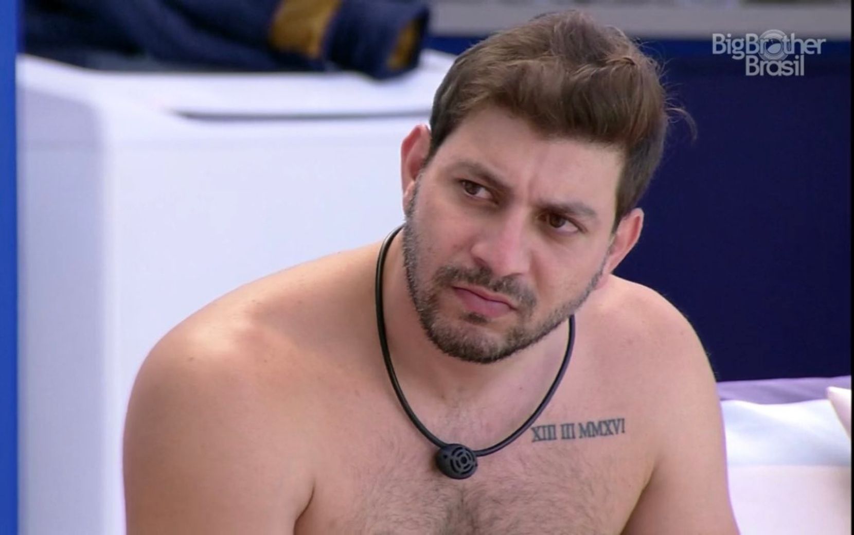 "Kaio Konká"? Em dia de eliminação, internautas encontram substituto para Karol Conká