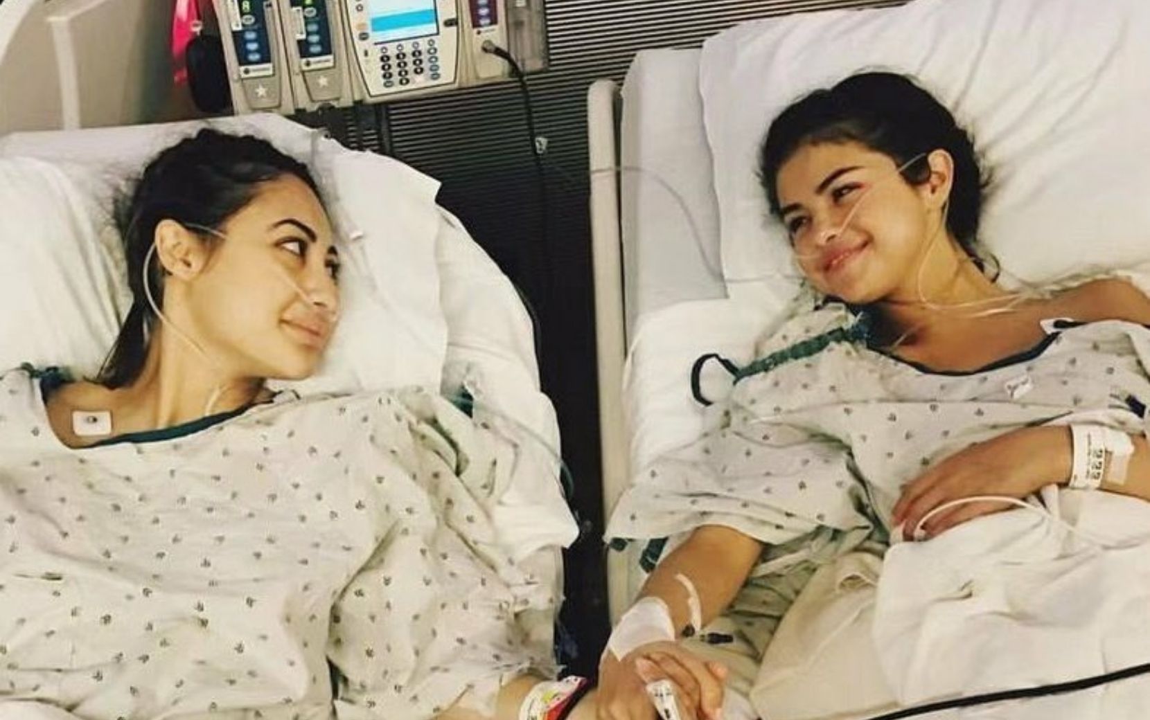 Programa chinês ironiza transplante de rim da Selena Gomez e fãs pedem por respeito