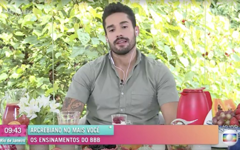 Bil no Mais Você: ex-BBB21 fala sobre jogo de Karol Conká e conhece as gêmeas Arcrebiana e Arcrébia