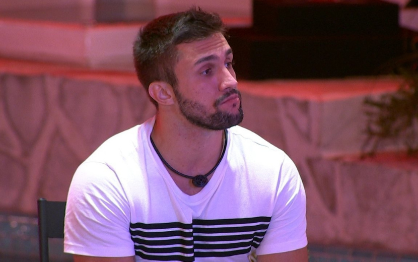 Arthur repensa alvo no BBB21 após jogo da discórdia: "Tenho mais motivo de ir nele do que no Fiuk"