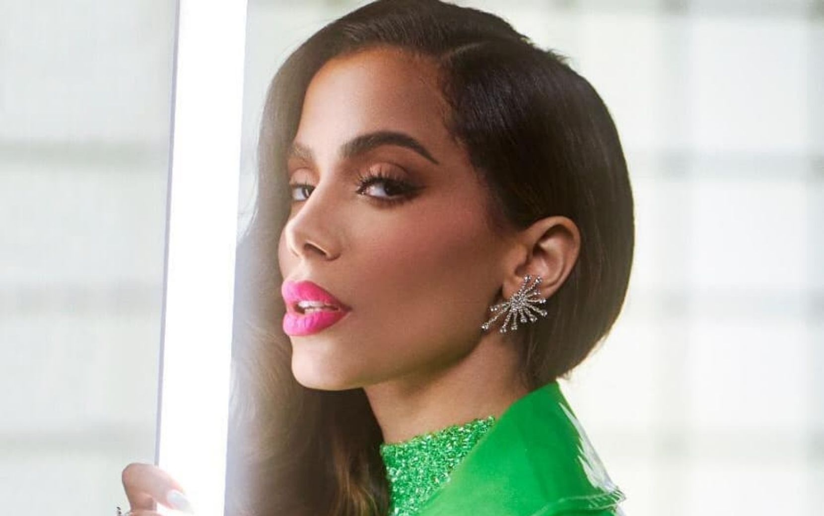 Anitta reflete sobre aniversário: "Descobri o segredo da minha felicidade"