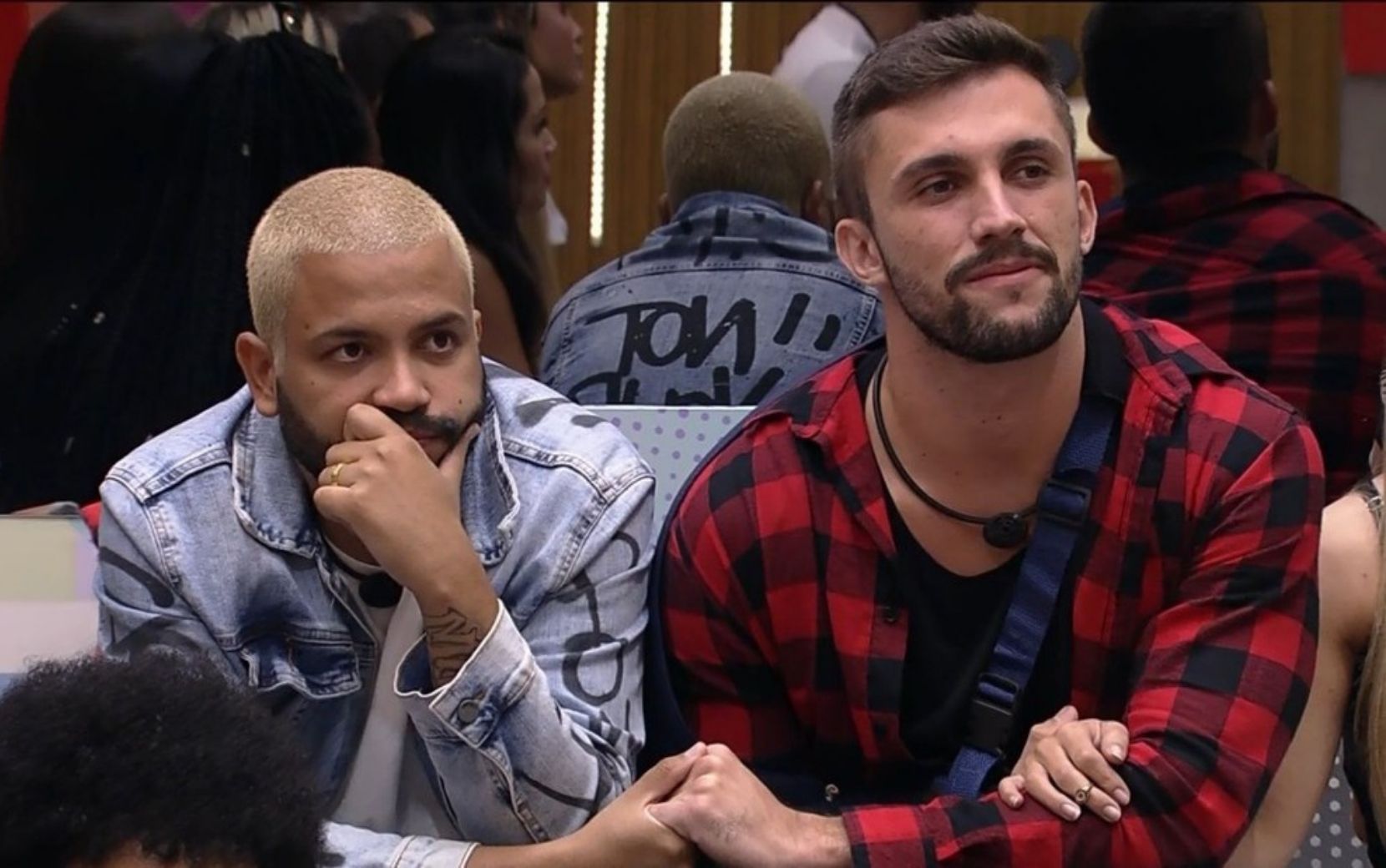 Após saída de Projota do BBB21, web viraliza memes do "enterro" de Arthur