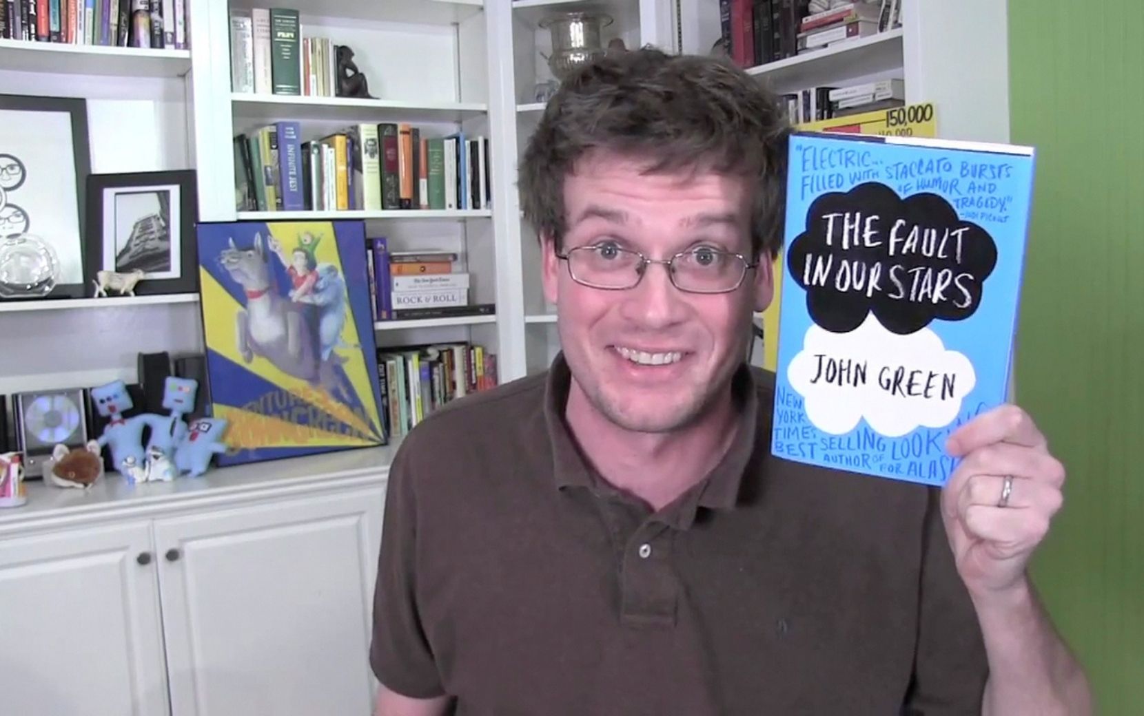 Novo livro de John Green de não-ficção ganha capa