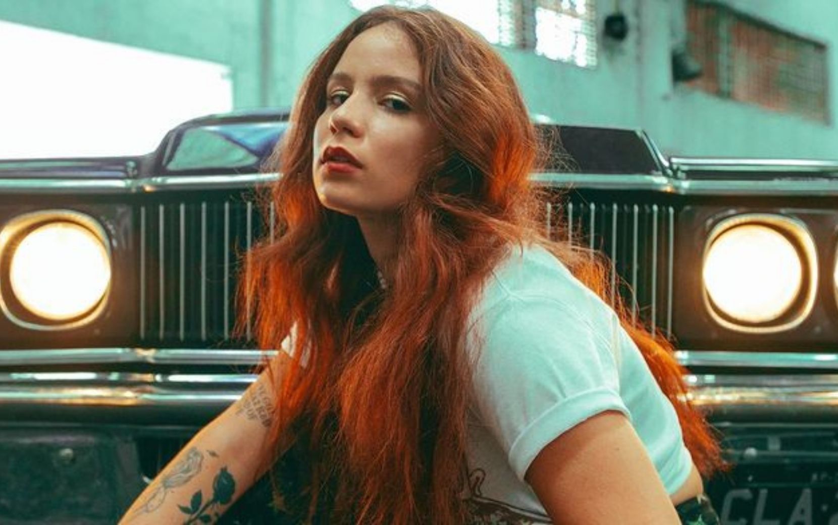 Entrevista: Carol Biazin dá detalhes da moda em "Rolê", feat com Gloria Groove