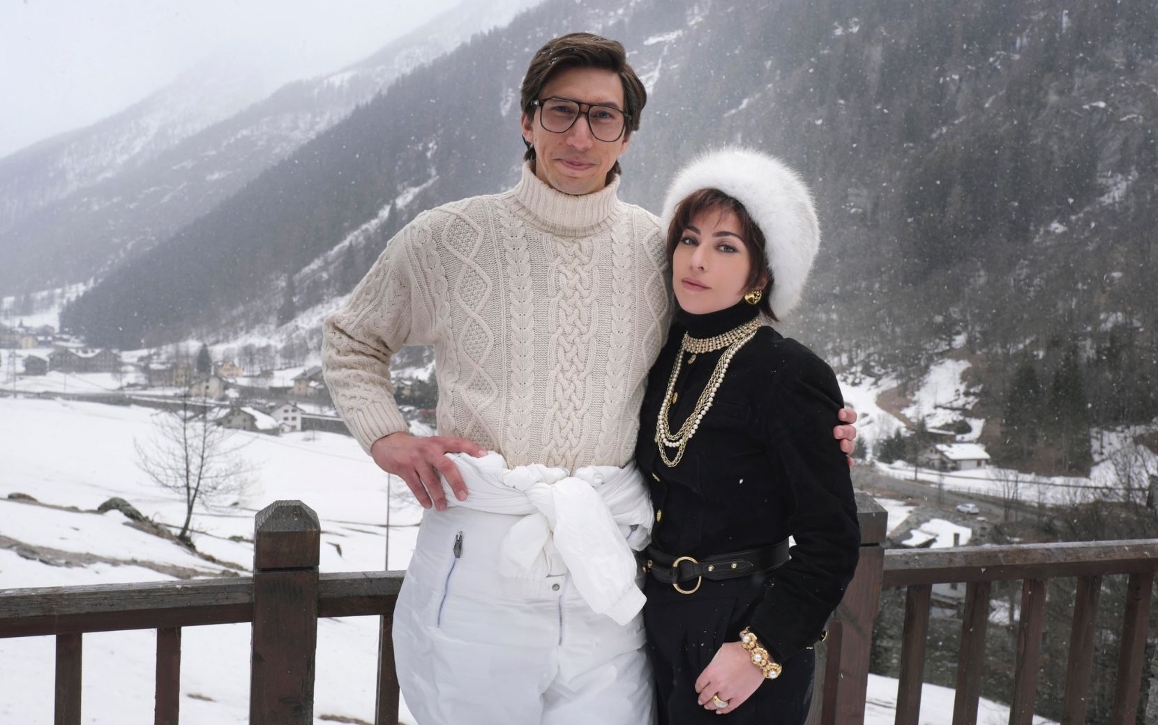 Lady Gaga estrela "House of Gucci" junto com Adam Driver e já liberou algumas imagens do longa!