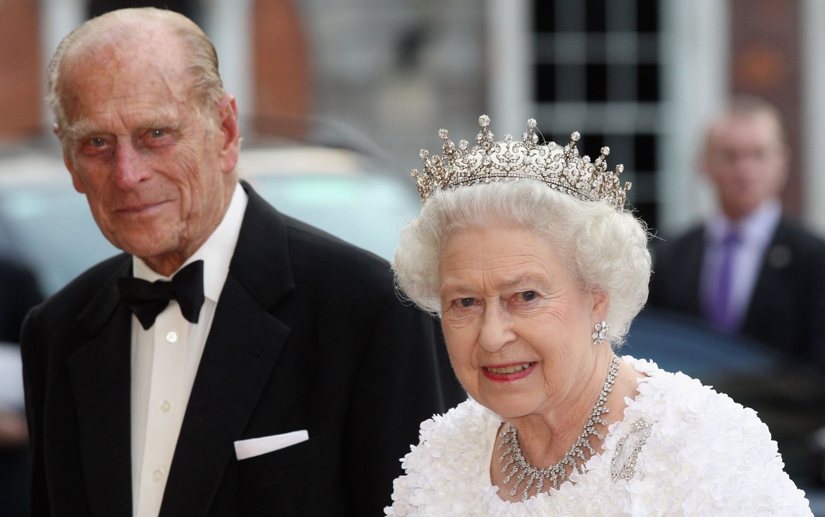 Príncipe Philip, marido da rainha Elizabeth II, morre aos 99