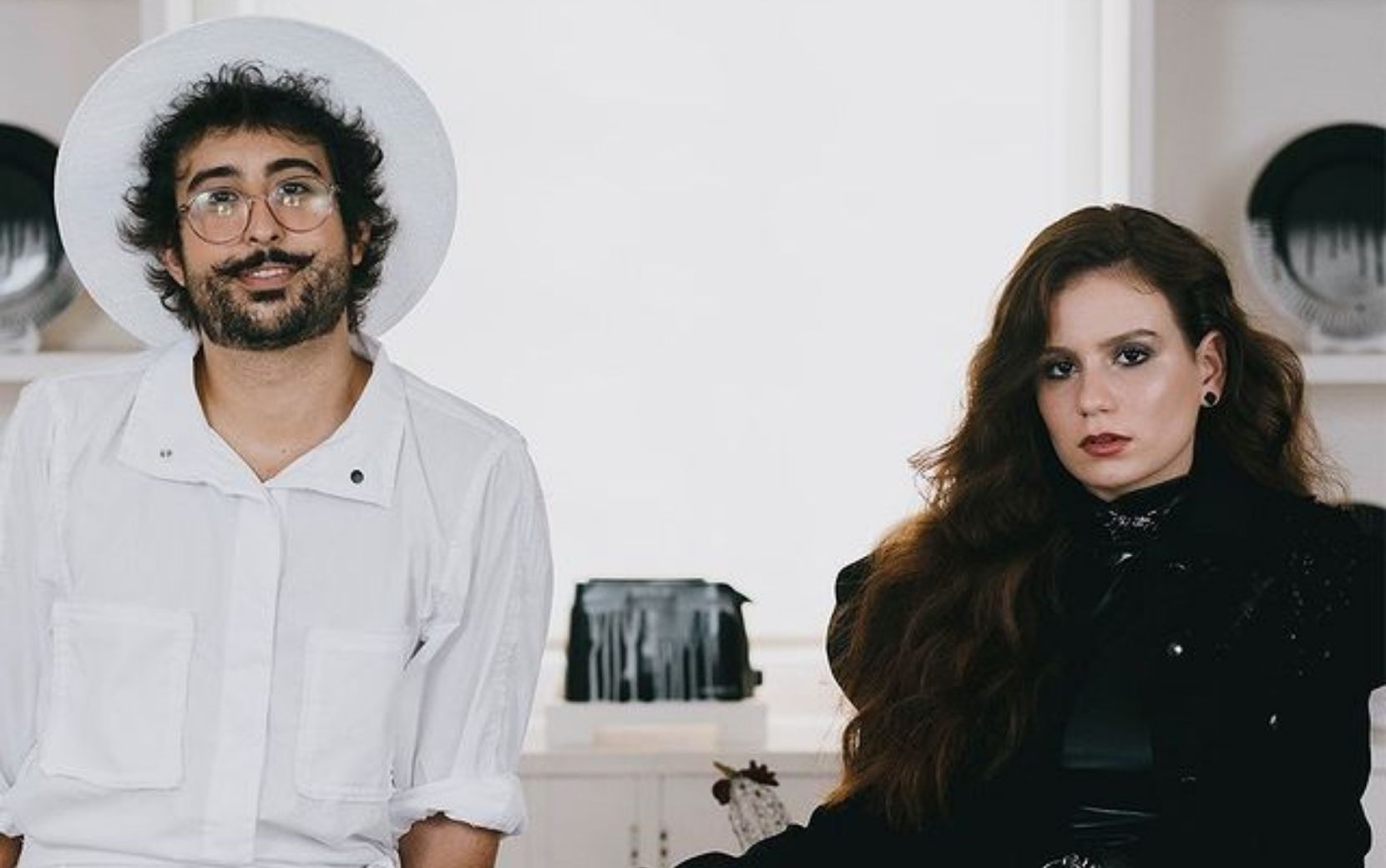 Com trabalho de edição surpreendente, Carol Biazin e Zeeba lançam clipe de "Cansei"