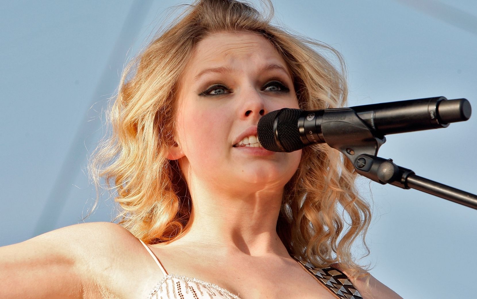 Taylor Swift quais músicas de "Fearless" mais gostou de regravar