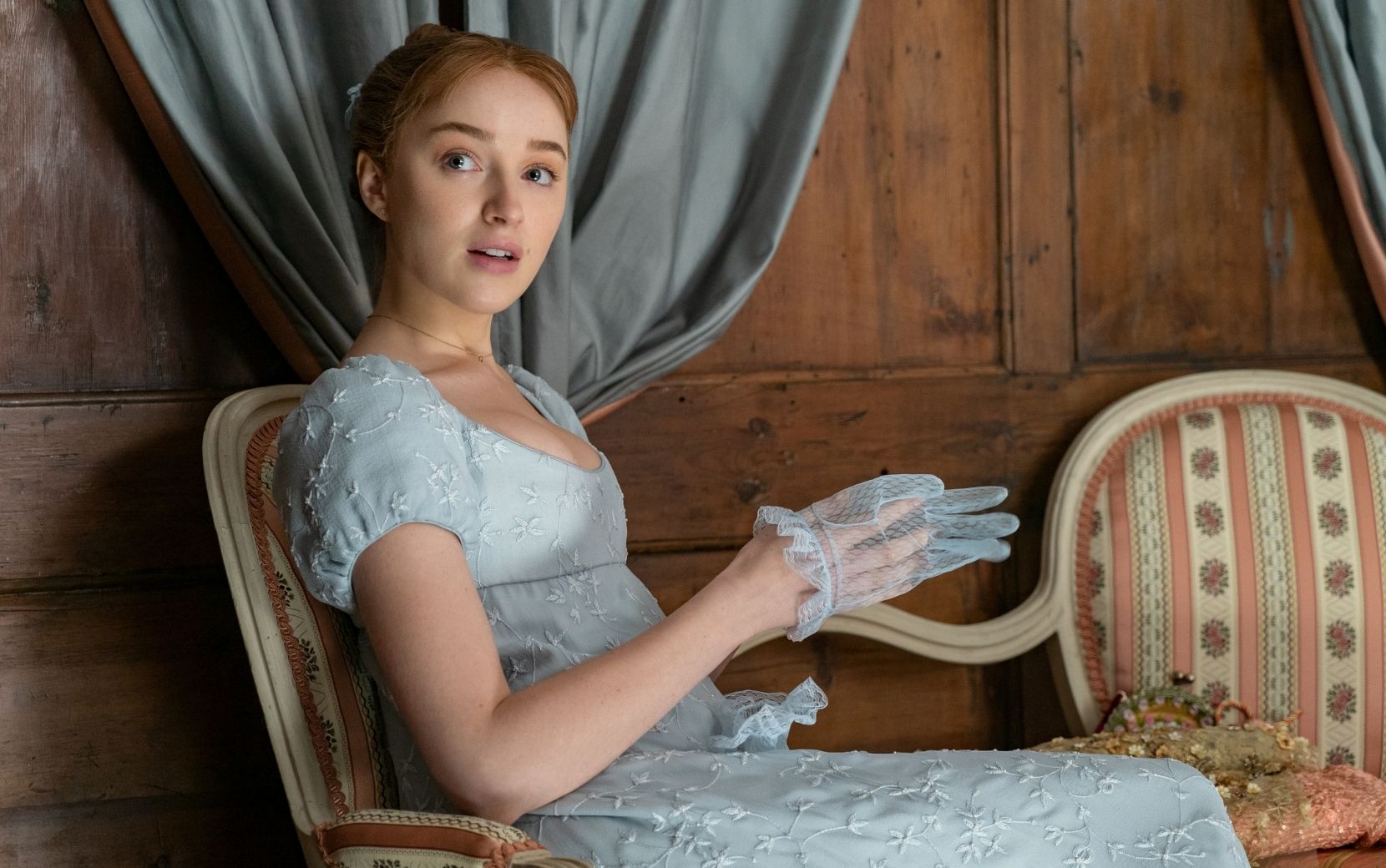 Phoebe Dynevor, de "Bridgerton", muda visual para viver artista revolucionária em novo filme - confira!