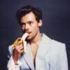 Você precisa ver o poema que Harry Styles fez para primeira namorada