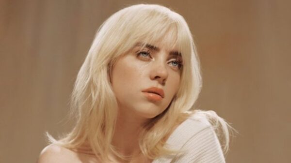 Billie Eilish divulga tracklist do novo álbum com faixa inspirada em estilo brasileiro