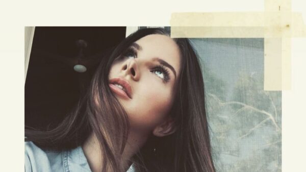 "Blue Banisters": Lana Del Rey libera informações sobre novo álbum