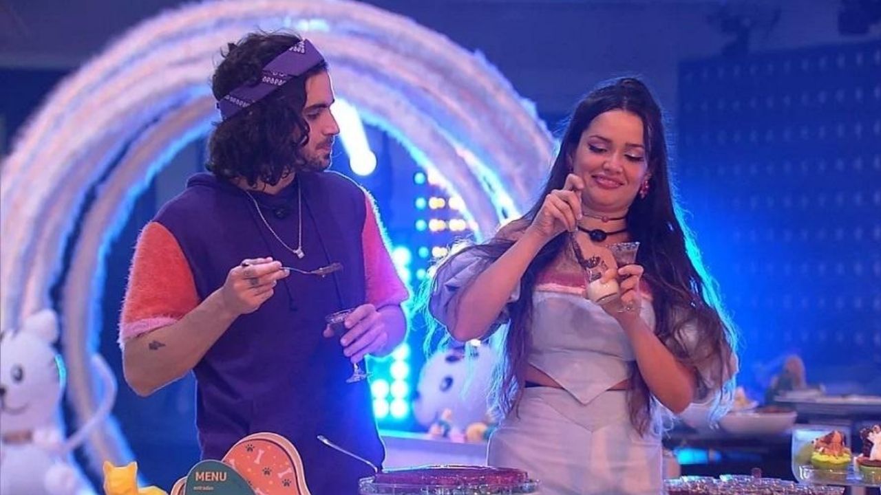BBB21: Fiuk faz graça e Juliette questiona: "É uma filosofada ou cantada?"