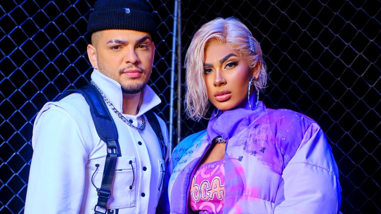 Servindo coreografia, Pocah e MC WM lançam clipe de "Nem on, nem off"