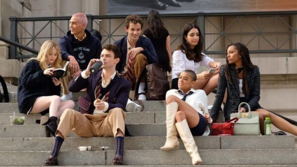 Atriz do reboot de "Gossip Girl" revela o que os fãs podem esperar da nova série