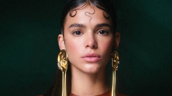Bruna Marquezine fala sobre namoro com Eno Celulari e saída da Globo em nova entrevista