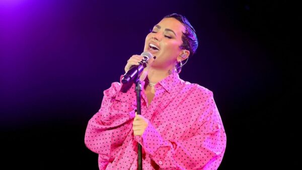 Demi Lovato afirma que se identifica como pessoa não-binária