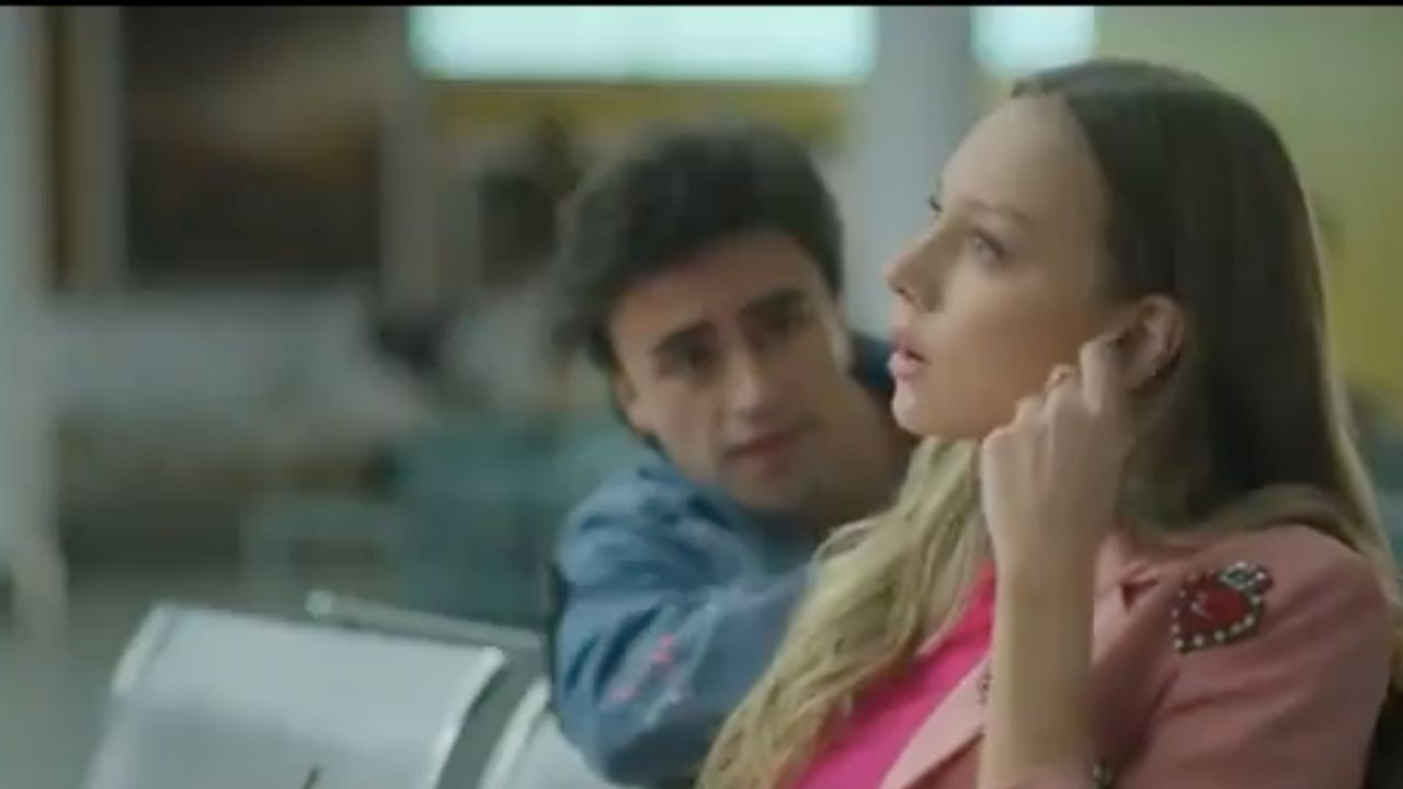 Elite: Carla e Samuel vivem romance em episódio extra