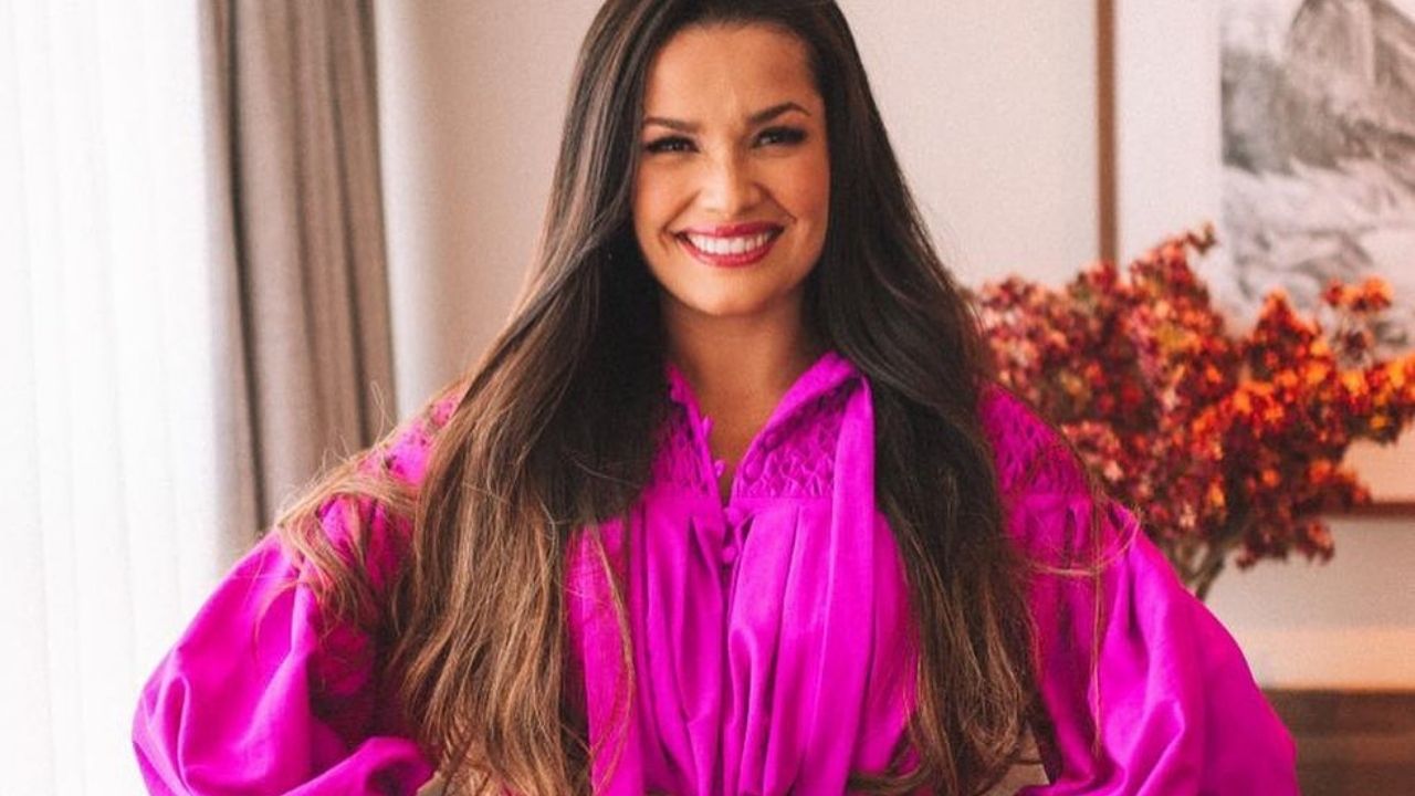 Juliette tem a melhor reação ao descobrir que tem uma equipe para cuidar das redes sociais