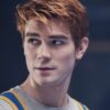 KJ Apa, de "Riverdale", é estrela de novo drama militar; saiba mais