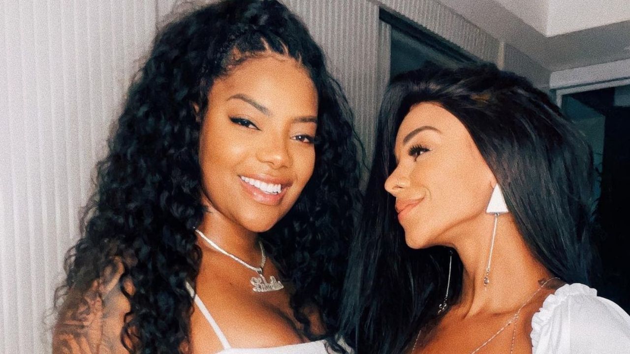 Com fotos incríveis em Noronha, Ludmilla se declara a Brunna Gonçalves: "Pra sempre"
