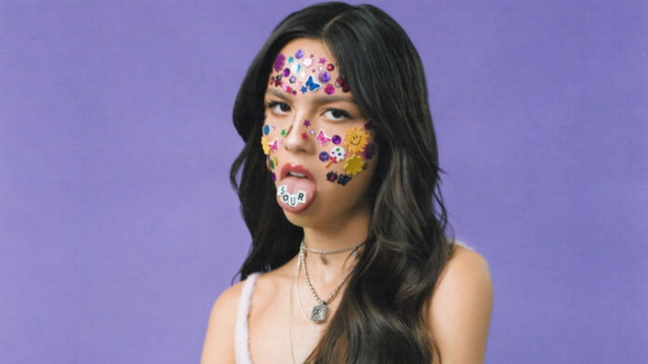 Olivia Rodrigo estreia no topo da Billboard 200 com o álbum "SOUR"