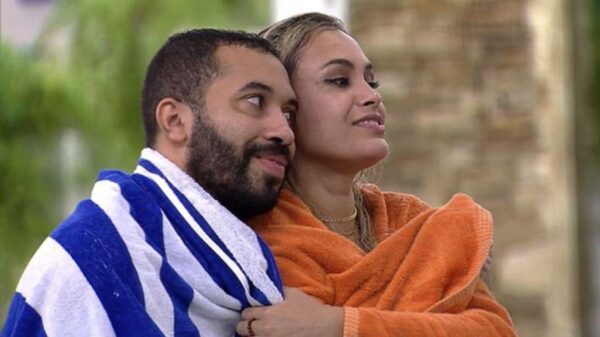 Roommates! Gilberto cogita morar com Sarah após BBB21