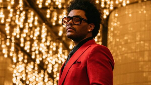 The Weeknd comenta sobre álbum feito na pandemia e dispara: "O amanhecer está chegando"