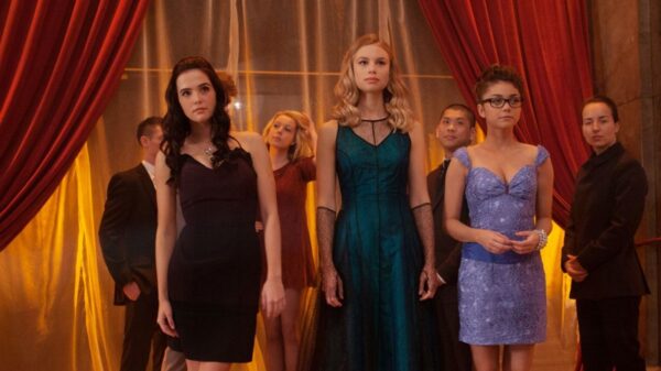 Saga "Vampire Academy" será adaptada para uma série desenvolvida pela criadora de TVD