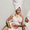 Cardi B compartilha novas fotos da gravidez e fala sobre maternidade