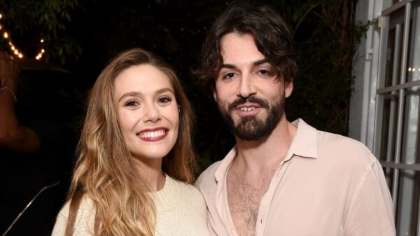 Elizabeth Olsen revela que está casada durante entrevista