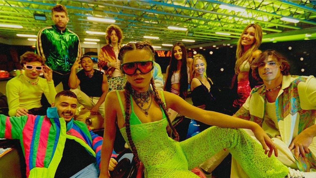LOKKO Giulia Be lança clipe com participação de Pedro Sampaio, Lucas Jagger e mais