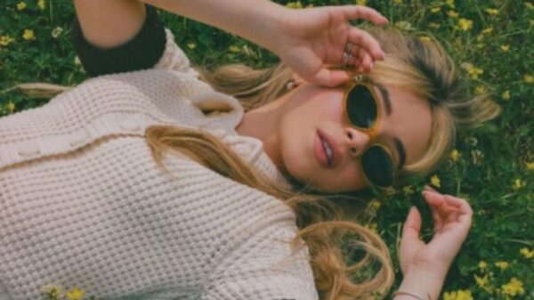 Sabrina Carpenter revela mais detalhes da versão musical de “Alice no País das Maravilhas”