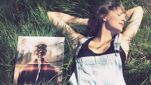 Taylor Swift conquista recorde com vinil de Evermore