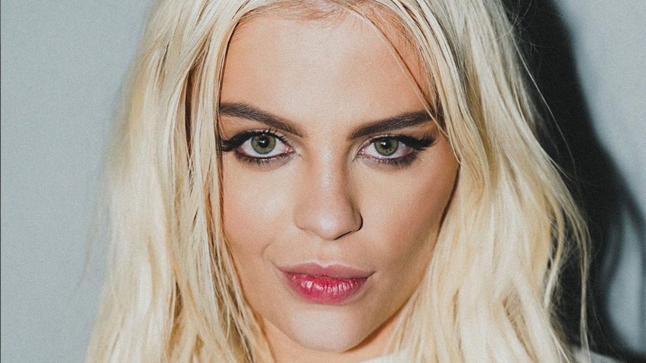 "Doce 22": Luísa Sonza lança o trabalho mais pessoal de sua carreira: "Me expus"