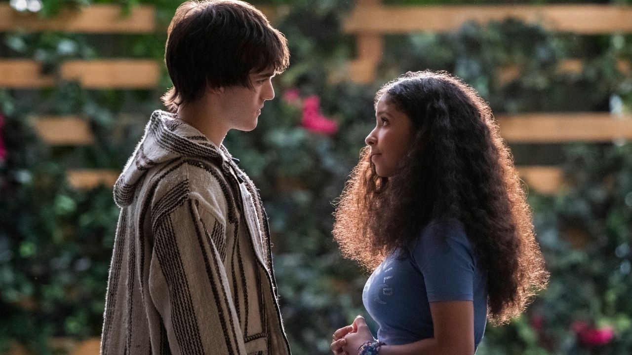 Madison Reyes e Charlie Gillespie, de "Julie And The Phantoms", relembram performance para o Brasil