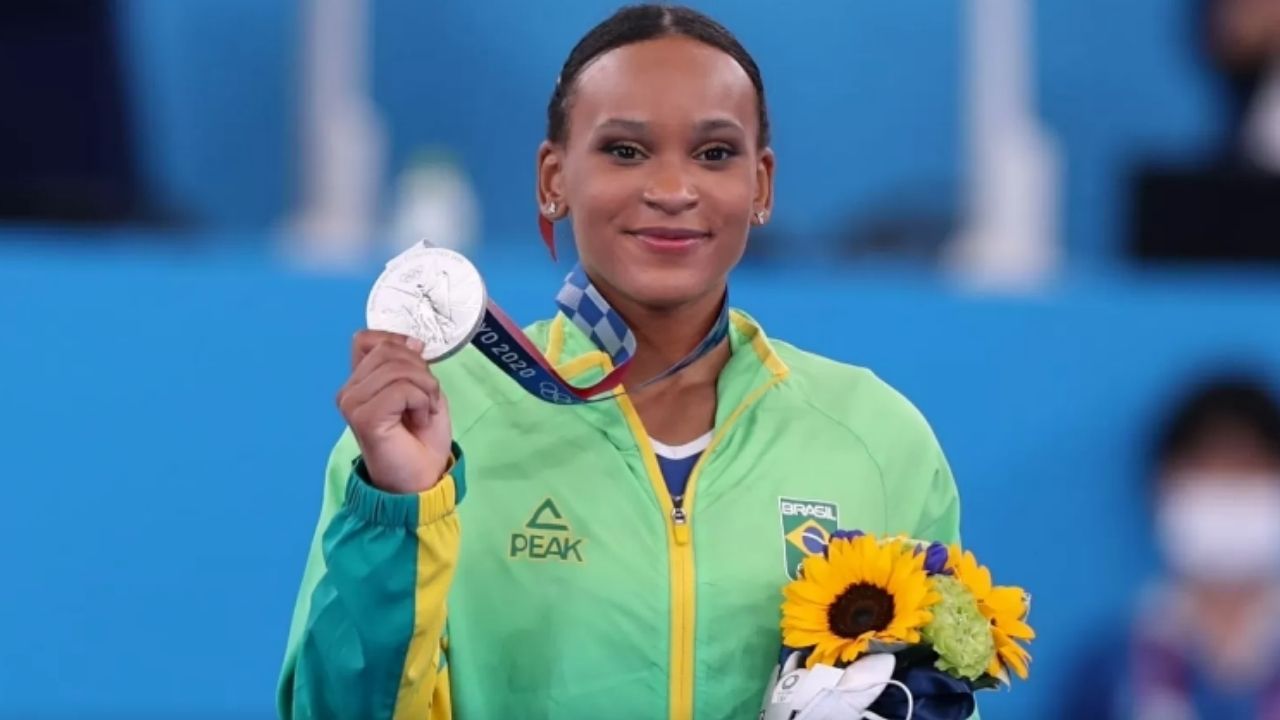 Histórica! Rebeca Andrade é prata na ginástica artística nas Olimpíadas de Tóquio