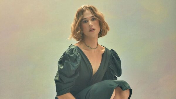 Tommy Dorfman, de “13 Reasons Why”, revela ser uma mulher trans