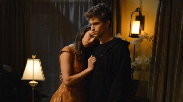 Keegan Allen explica porque Toby continuou em "Pretty Little Liars"