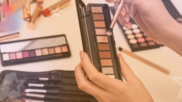 Nacionais x Gringas: as paletas de sombras que são puro poder