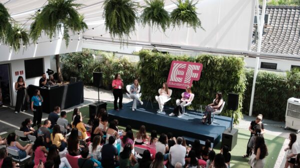 Cursos de idioma no exterior conquistam cada vez mais adolescentes e jovens adultos